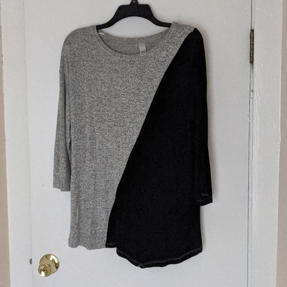 Spandex Gray/Black Diagonal Tunic